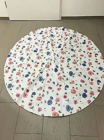 3 neue Tischtücher aus Plastik 160 cm Durchmesser