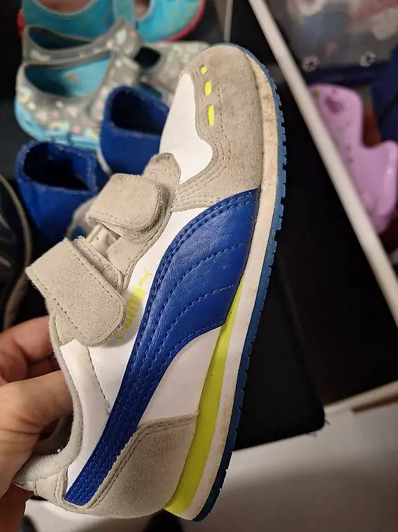 Puma Turnschuhe (Halle) in Grösse 30