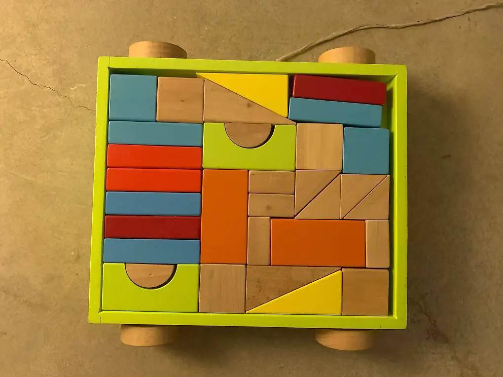 Holzklötze auf Wagen