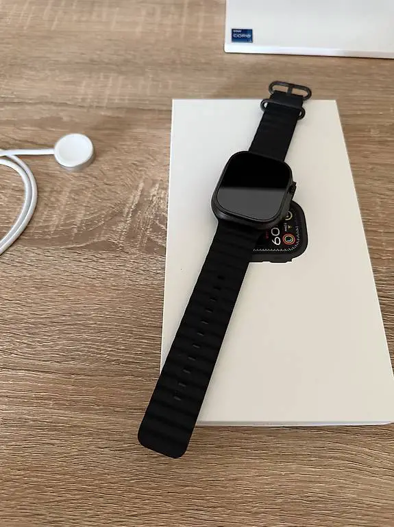 Apple Watch Ultra 2 NEU Black Titanium Ocean Band Schwarz