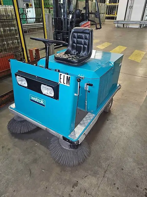 Wetrock KehrWit 8000E Leistungsstarke Kehrmaschine