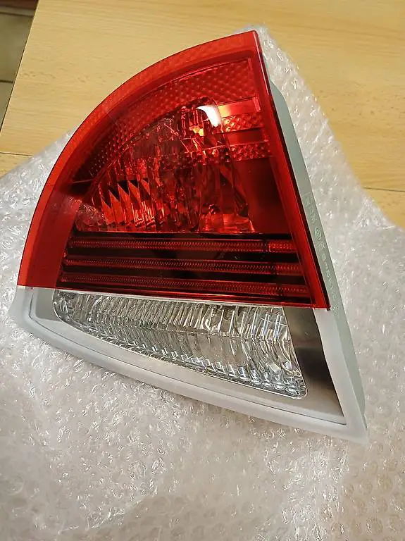 BMW 3er E91 Touring Rückleuchte links (Heckdeckel) Neu