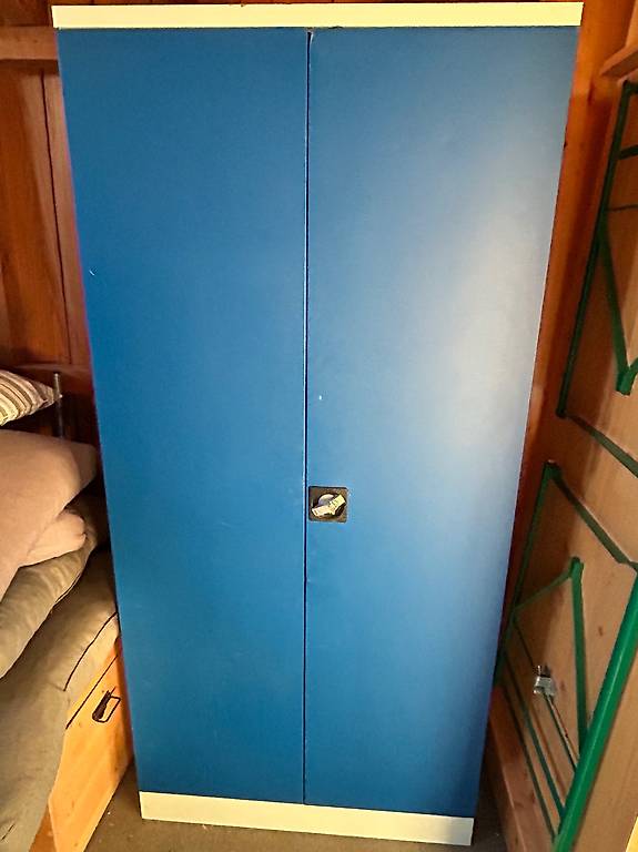 Metallschrank abschliessbar