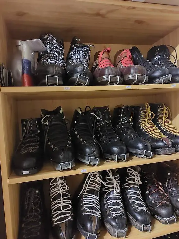 leder skischuhe ab 140fr zu kaufen