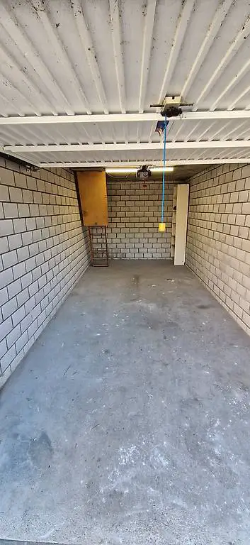 Einzelgaragenbox mit Estrich in Härkingen