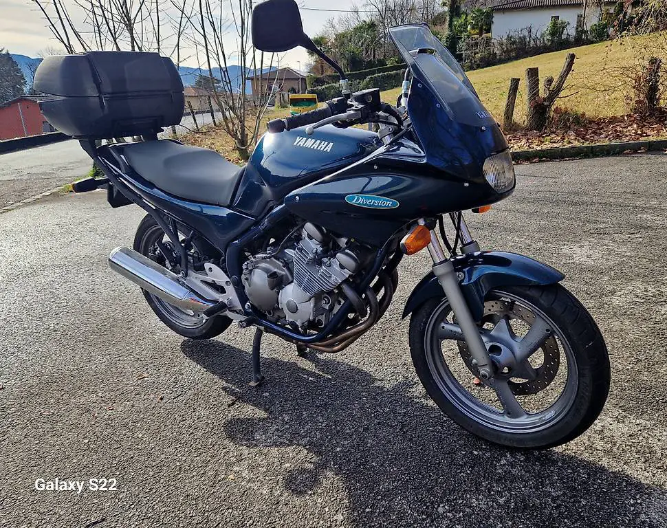 vendo yamaha xj 600