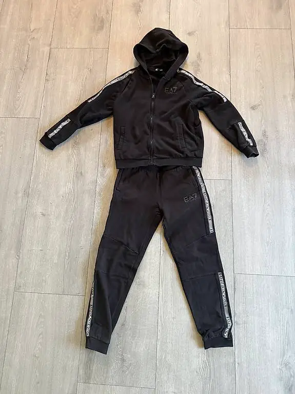 EA7 Emporio Armani Jogginganzug Grösse 14A (160) Top Zustand