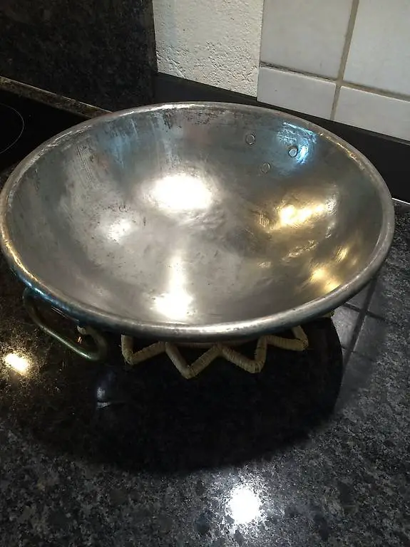 ein 120 jahre alter kupfer-schlagkessel aus ennetbürgen/nw