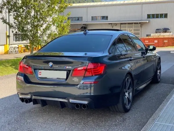 bmw m5 drivelogic competition