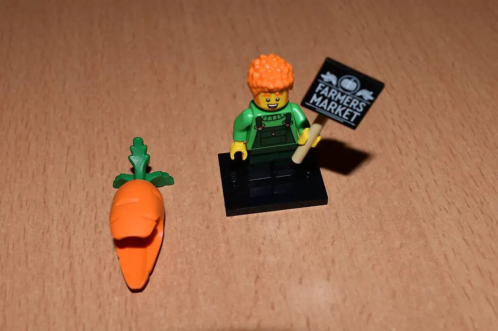 Lego 71037 Rüebli/Karotten Kostüm Minifiguren Serie 24 / NEU