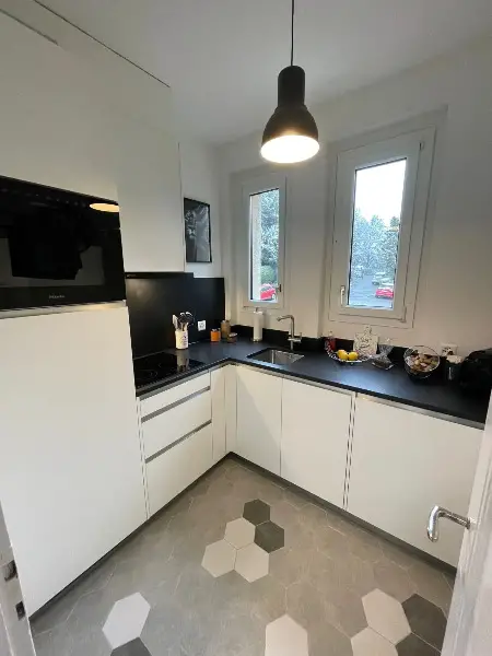 Magnifique studio entièrement meublé