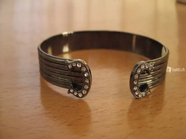 un original bracelet