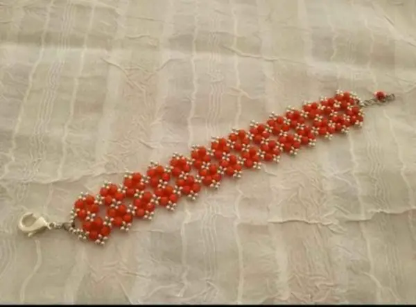 Handgemachte Armkette aus Glasperken