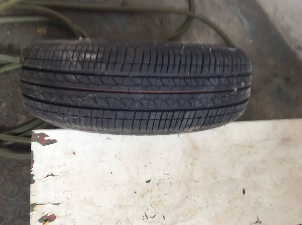 4 Autoreifen 175/60 R15