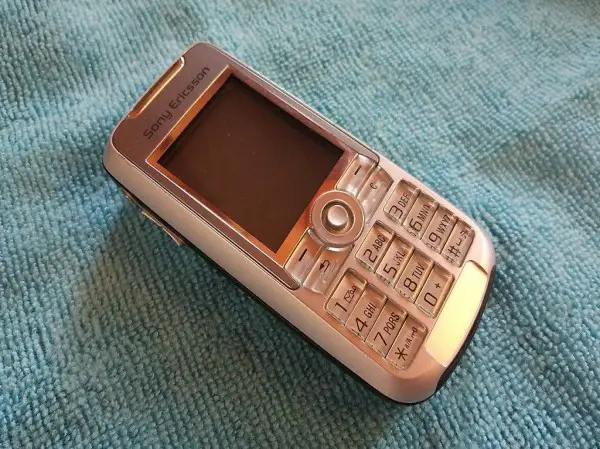  Sony Ericsson K700i Legende Inkl. Ladekabel