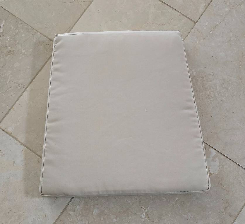 20 x Sitzkissen für Gartenstuhl ca. 45x47cm beige