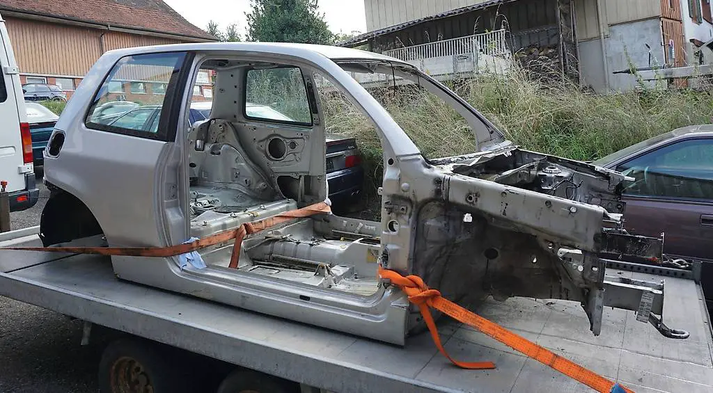 VW Lupo 3L TDI mit Klima und El. Fensterheber In Teilen