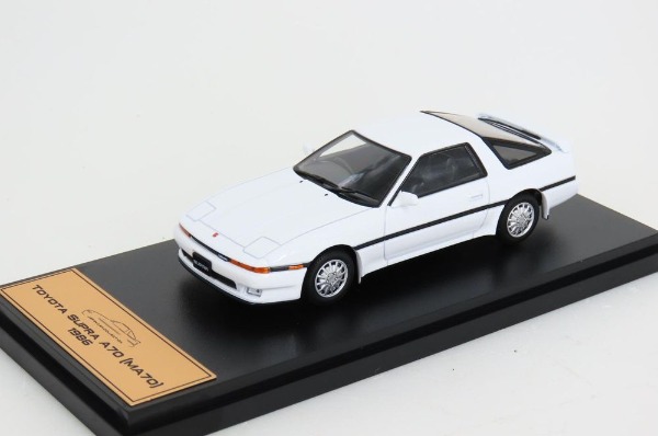 NEU: Toyota Supra III A70 1986-1992 RHD weiss / schwarz 1:43