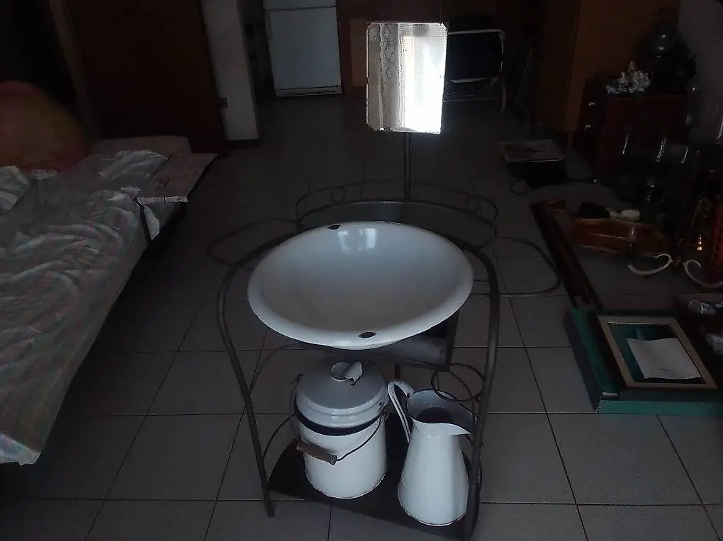 toilette d"epoca completa di marca