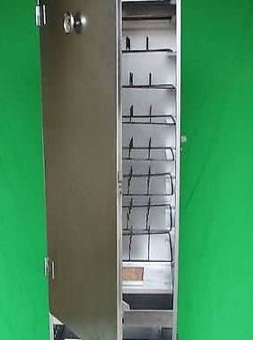  "NEUWARE" Räucherschrank Abm.:110x46x28cm für 28 Fische