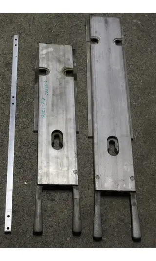 SAURER, Saurer Aluminium Stützen für Seitenläden, Ersatzteile