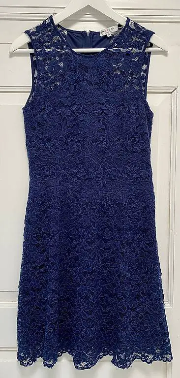 Spitzenkleid von Morgan, in Blau, Gr. M/38