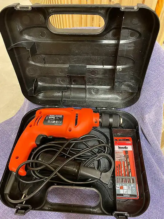 Bohrmaschine gratis abzugeben
