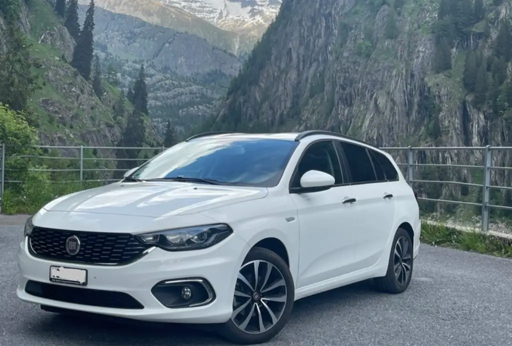 FIAT Tipo SW 1.4 T-Jet Lounge