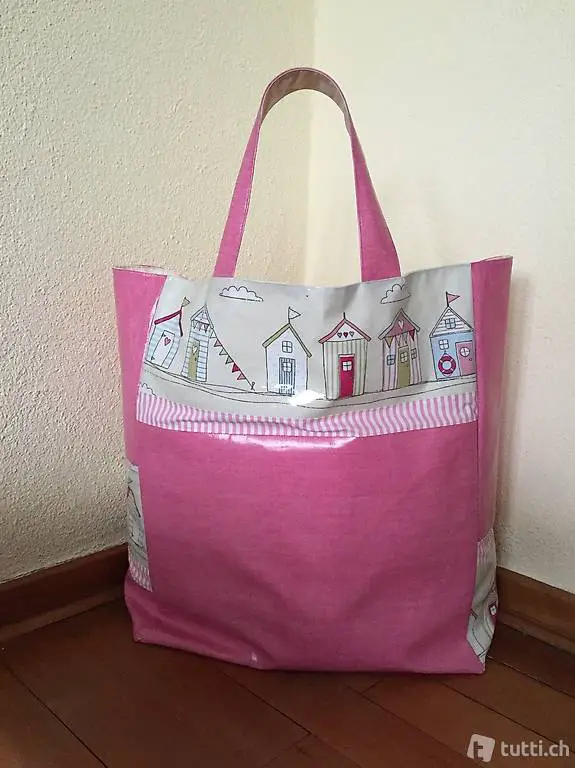 verschiedene Wachstuchtaschen