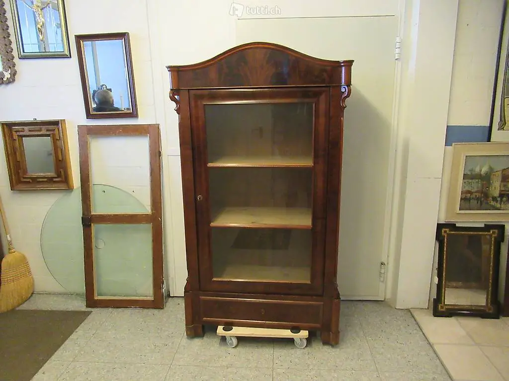  Schöner alter Vitrinen Schrank