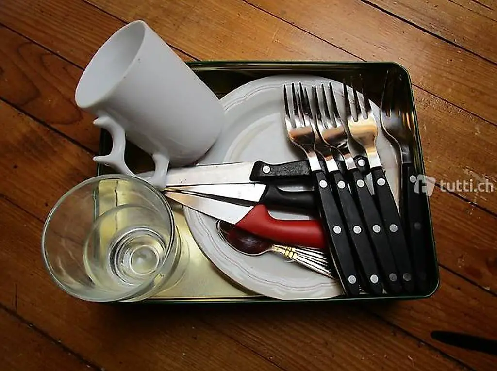 Haushalt Erstaustattung + Handtücher neuwertig