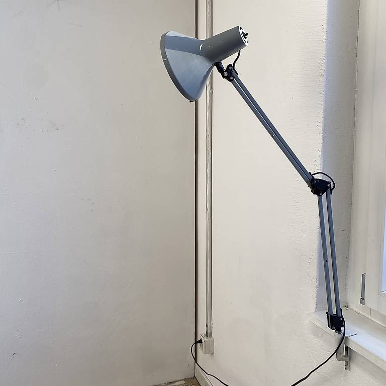 Designer Lampe Architektur grau