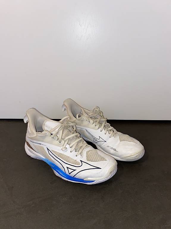 Mizuno Wave Mirage 4