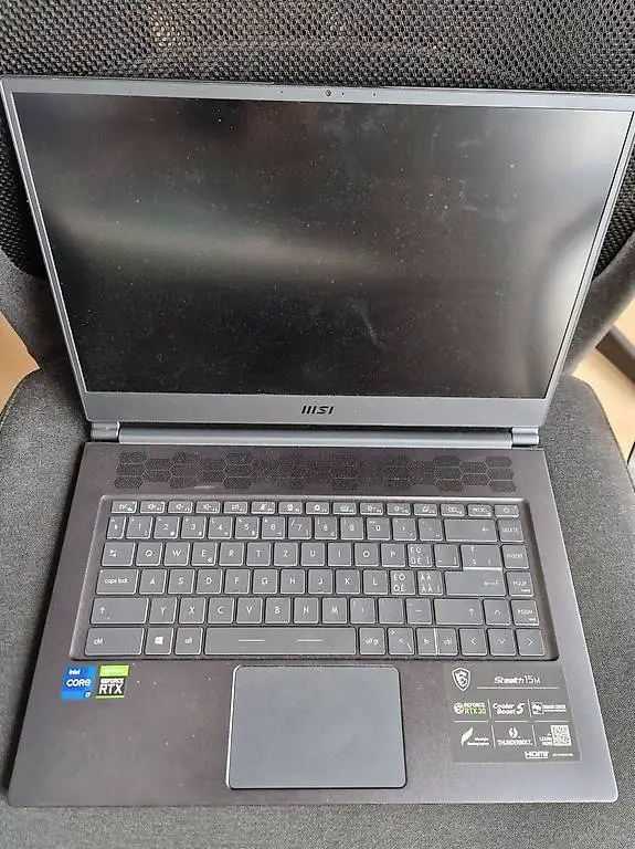 Gaming laptop MSI Stealth 15M MS-1563