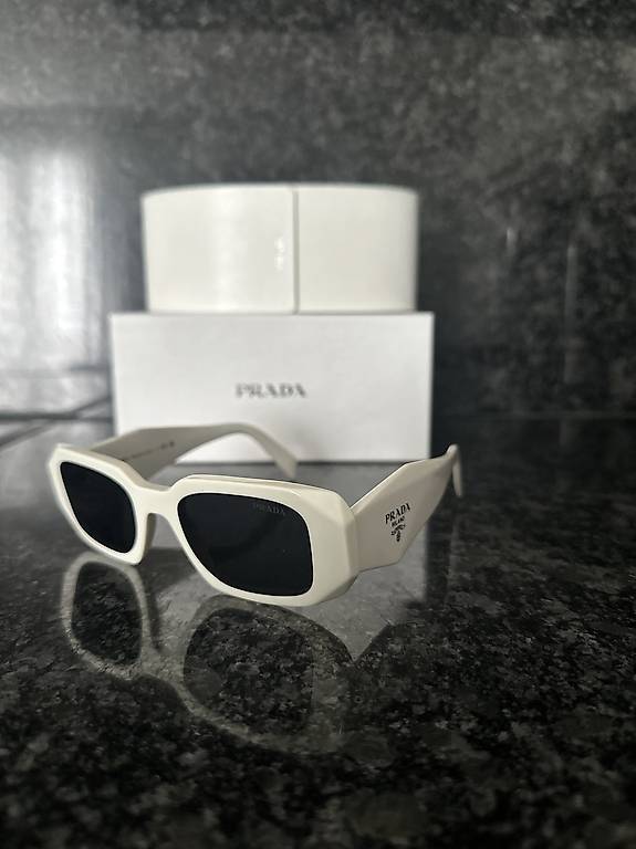 Prada Sonnenbrille weiss