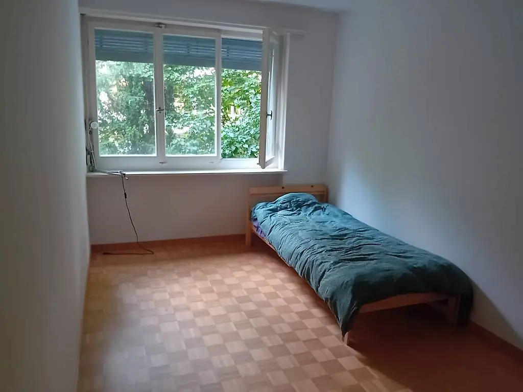 WG Zimmer 5 minuten von Bahnhof Oerlikon