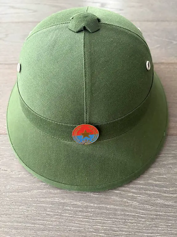 Tropenhelm Replika der NFB Südvietnam