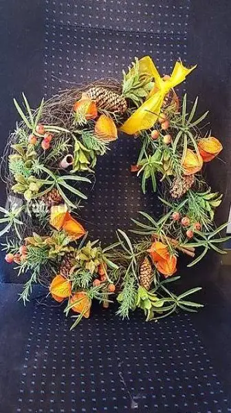 Kranz zum Aufhängen oder einfach auf den Tisch legen