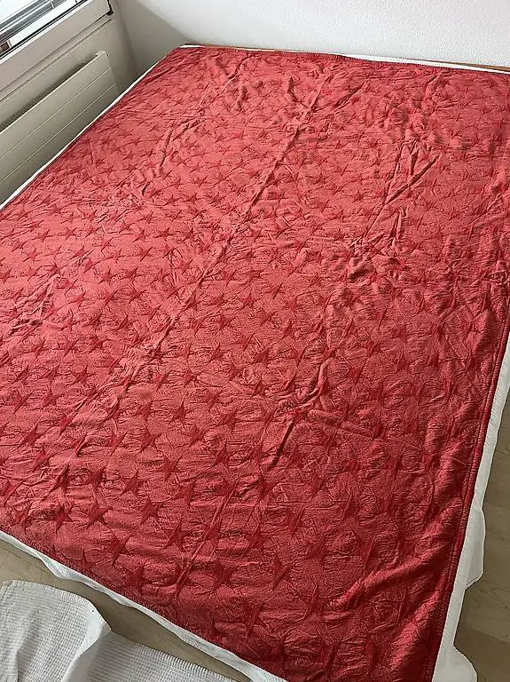 Kuschelige Tagesdecke mit Sternen & 2 Kissenhüllen