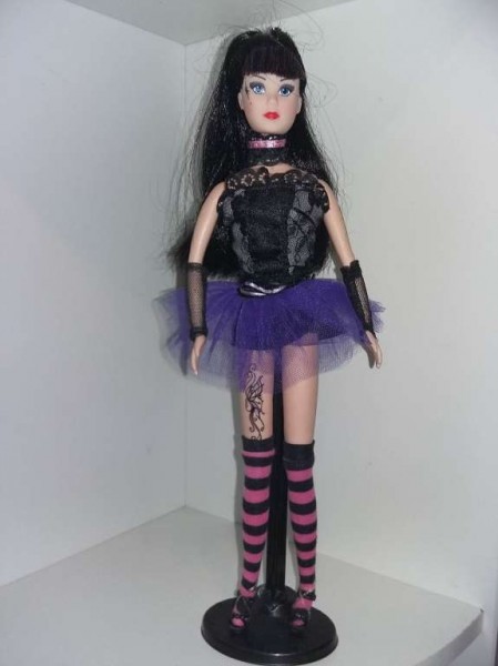 Abby Sciuto NCIS (Pauley Perrette) Barbie 30 cm