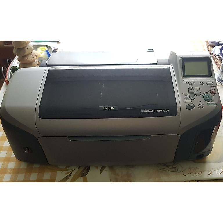 Epson Stylus 300 Photodrucker mit div. Farbpatronen