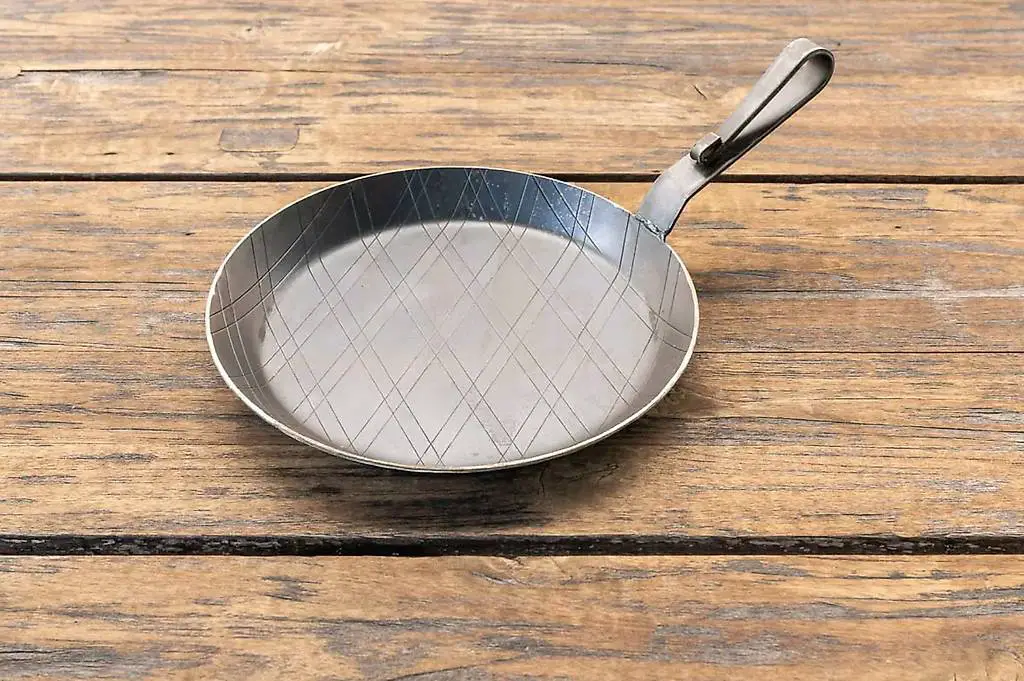 Bratpfanne mit Griff - Stahl