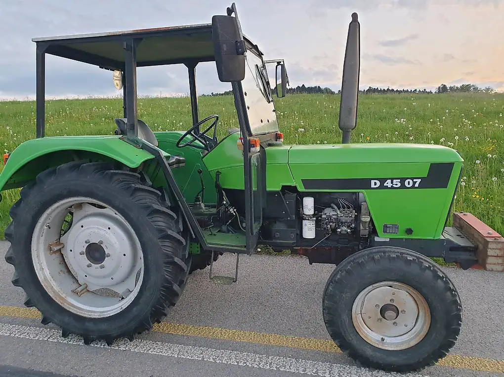 Traktor Deutz Bagger Anhänger Stapler Frontlader Auto SUV