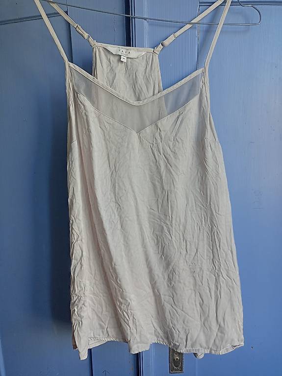 Trägershirt in beigegrau