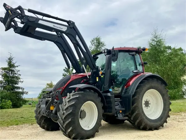 Valtra N154 ED Frontlader kein Fendt 516