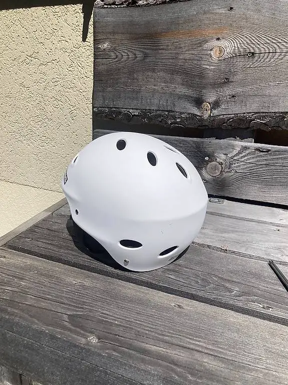 Wassersport Helm S und L