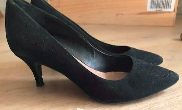Schwarze Velour Leder Pumps Gr. 39.5