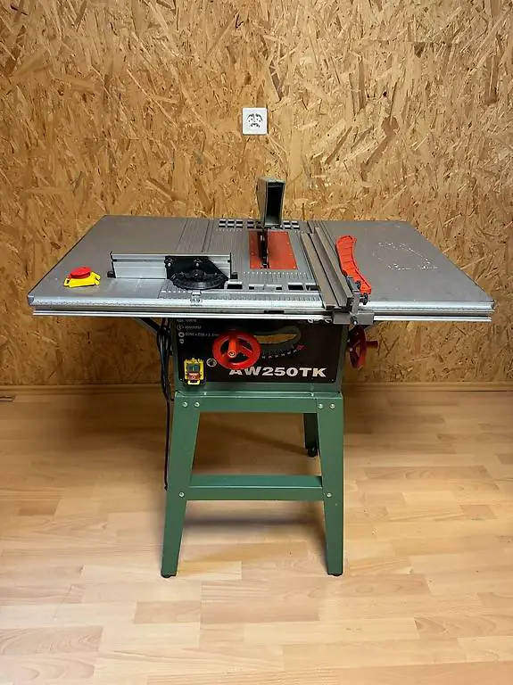 Tischkreissäge AW250TK