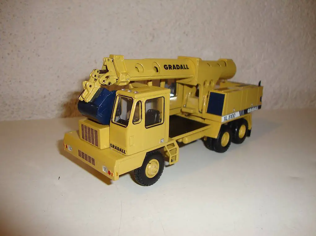 Gradall Teleskopbagger XL5100 auf LKW