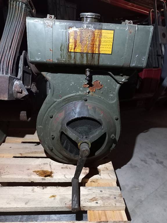 sehr schöner original Oldtimer Stationärmotor Bernard W 112